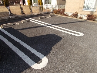 その他　駐車場（その他）まで0m