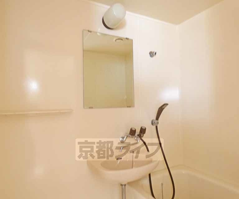 洗面設備　洗面台です。