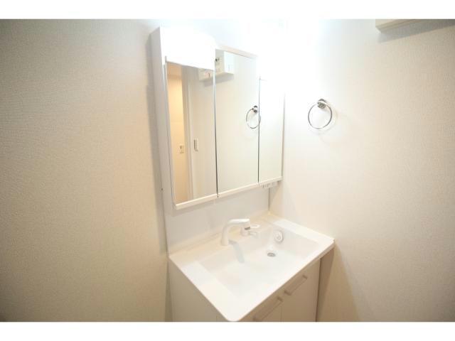 洗面設備　同型タイプ