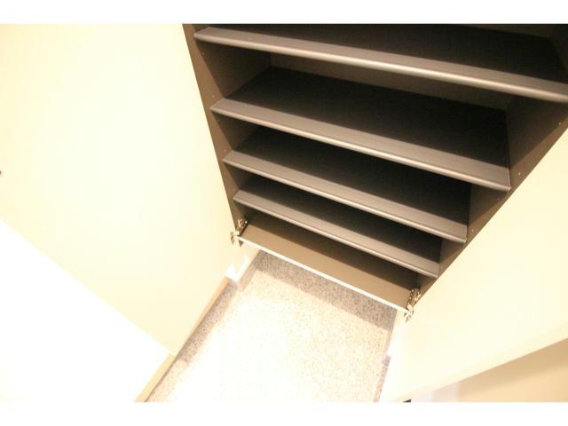 玄関　同型タイプ