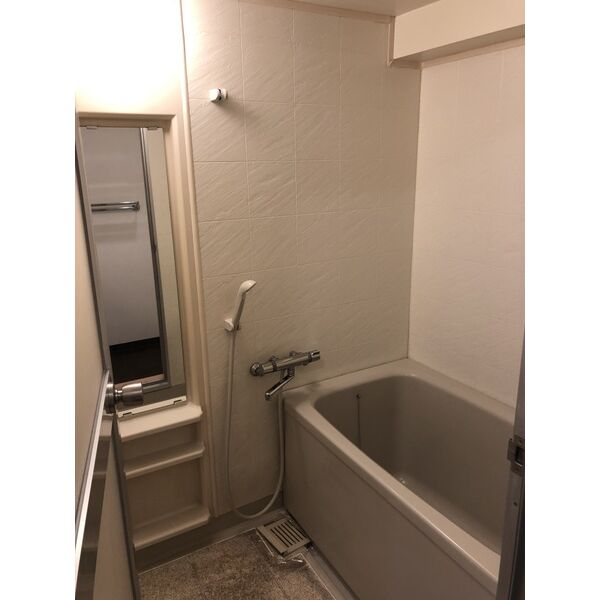 バス・シャワールーム　※別室の参考写真の為、現況優先です。