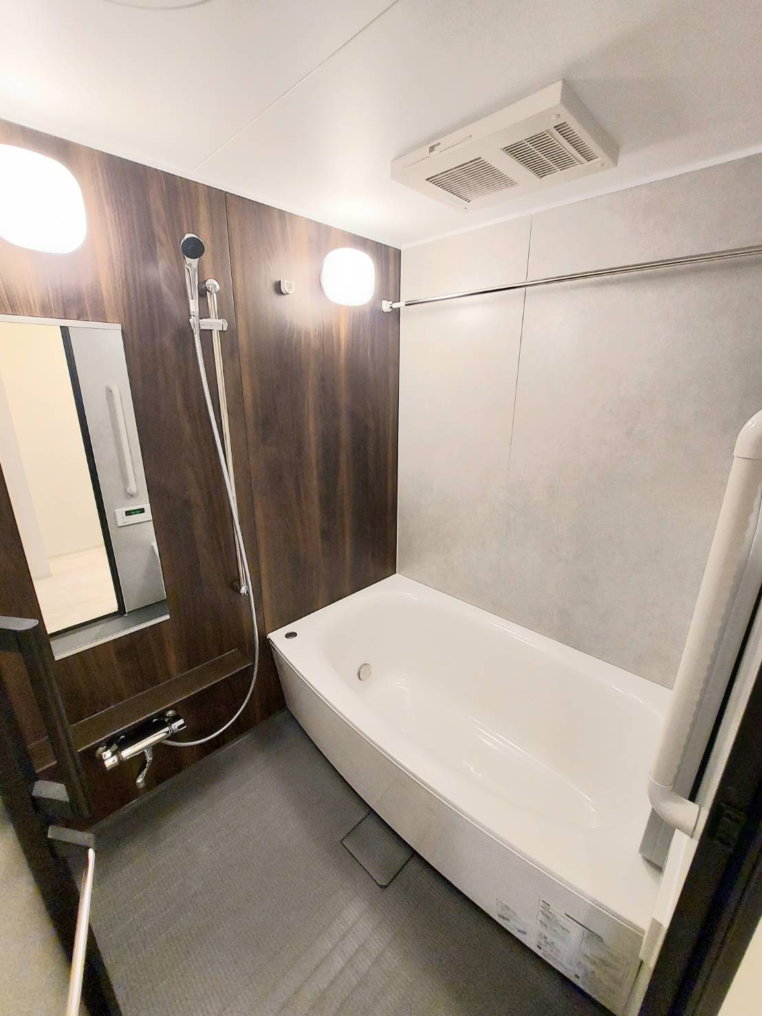 バス・シャワールーム