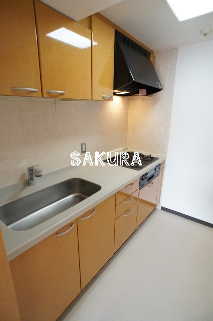 キッチン　広々使える快適な調理スペースです♪