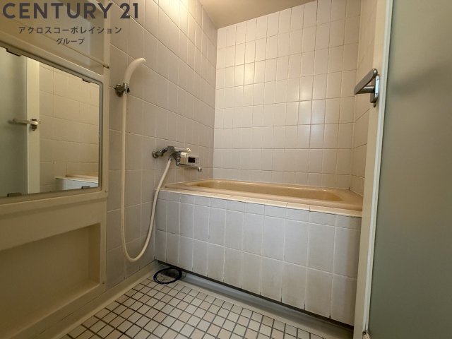 バス・シャワールーム　シンプルで機能的なユニットバスです！