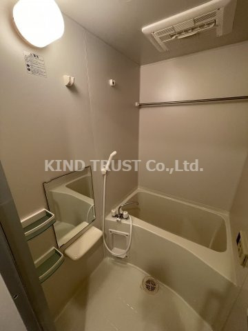 バス・シャワールーム　お風呂で日々の疲れを落としましょう