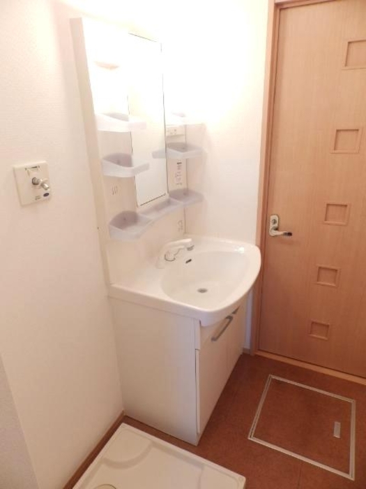 洗面設備　洗面室