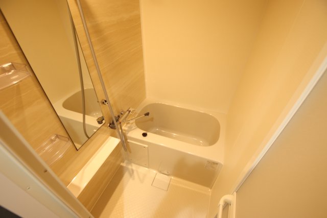 バス・シャワールーム　※別号室の参考写真、現況優先※