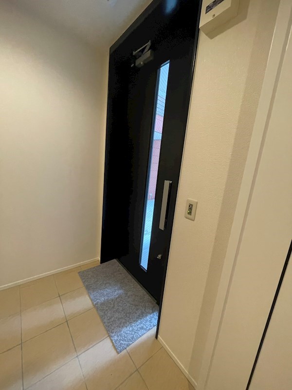 エントランス　裏口