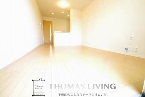 居室・リビング　人気のカウンターキッチンタイプですよ。