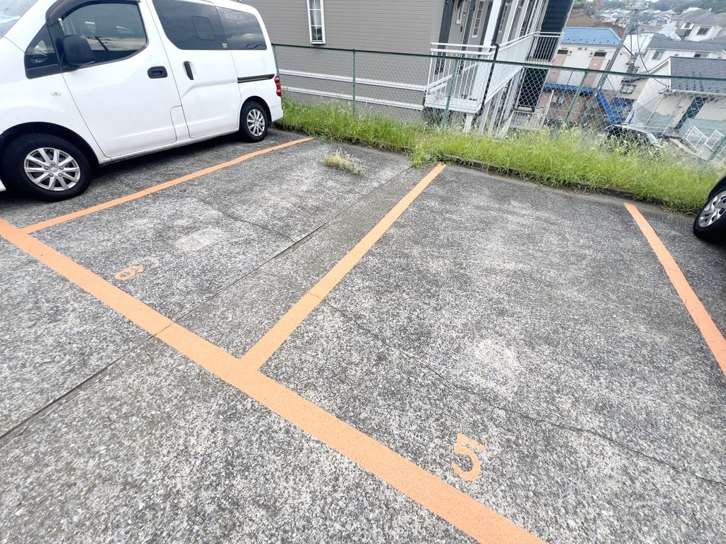 駐車場　駐車場