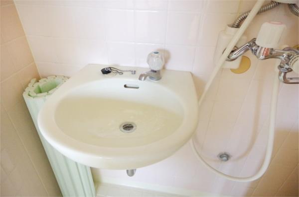 洗面設備　類似室内