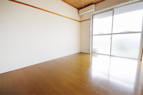 居室・リビング　類似室内