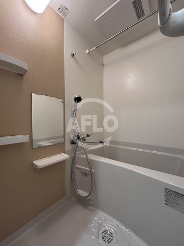 バス・シャワールーム　エムブイインプ新大阪　浴室