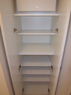 玄関　（別タイプ参考写真）EXZA REGALO西日暮里　荒川区西