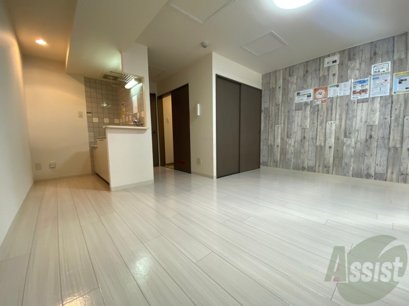 居室・リビング　９．５帖のお部屋です。広々していてゆったり出来そうですね。