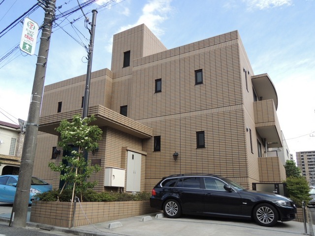 建物外観　おしゃれな外観