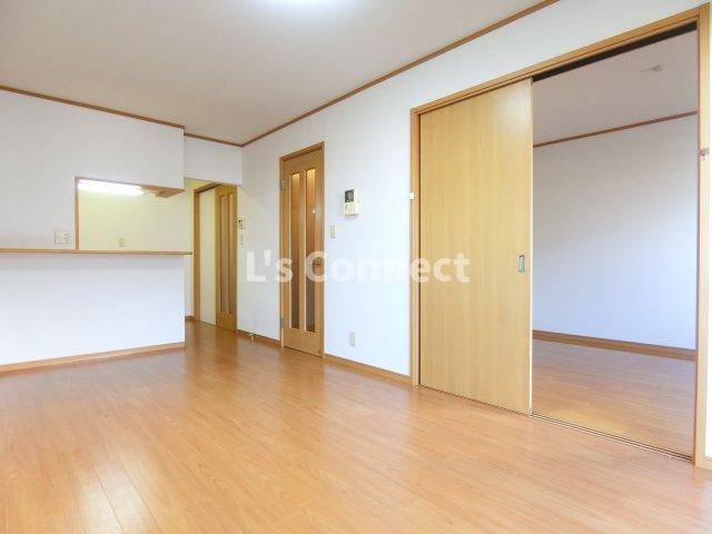 居室・リビング　１１．５帖のＬＤＫ。カウンターキッチンです。