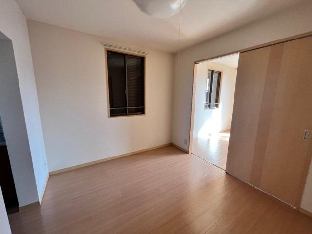 居室・リビング　別のお部屋の写真です