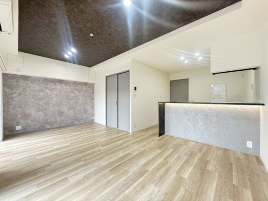 居室・リビング　2026年2月完成のリノベーション済み。