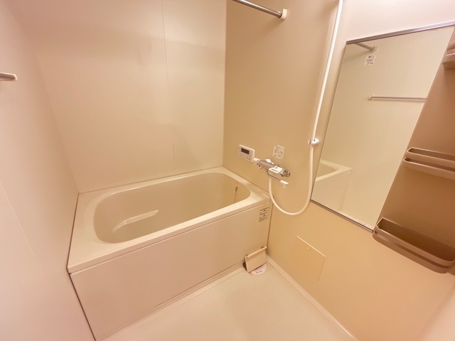 バス・シャワールーム　追焚き、浴室乾燥機付