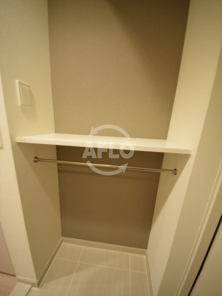 その他　アーバネックス本町　玄関