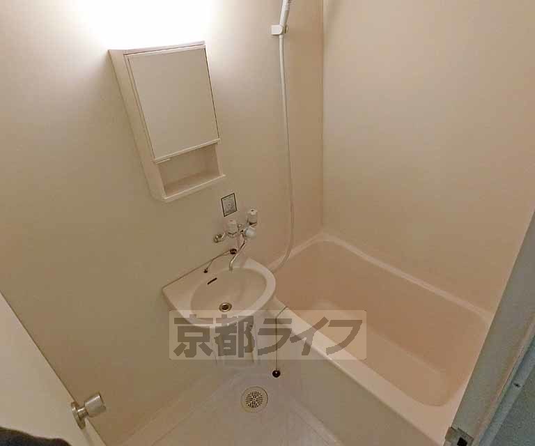 バス・シャワールーム　バスです。