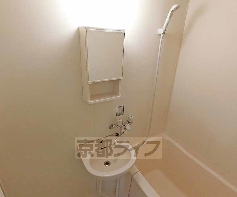 洗面設備　洗面台です。