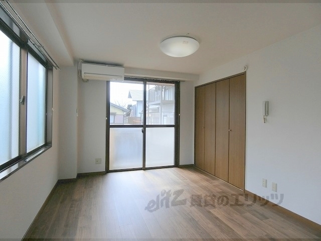 居室・リビング　洋室