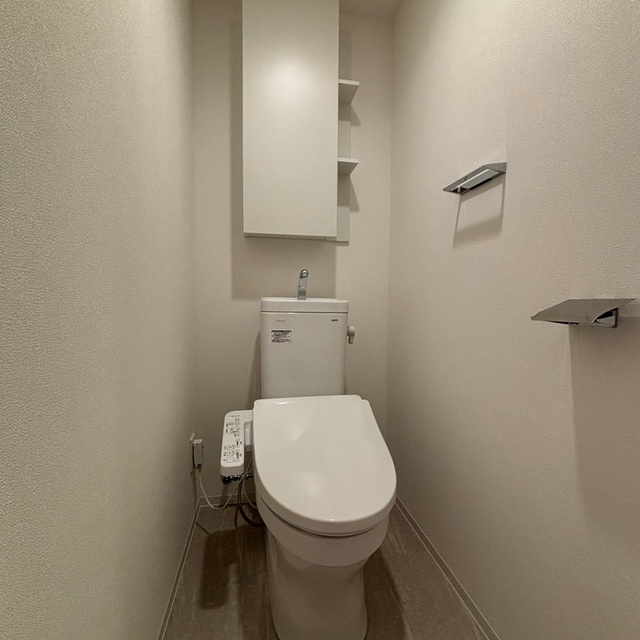 トイレ　※写真は同タイプ住戸です。