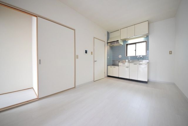 居室・リビング　別部屋参照　現状優先