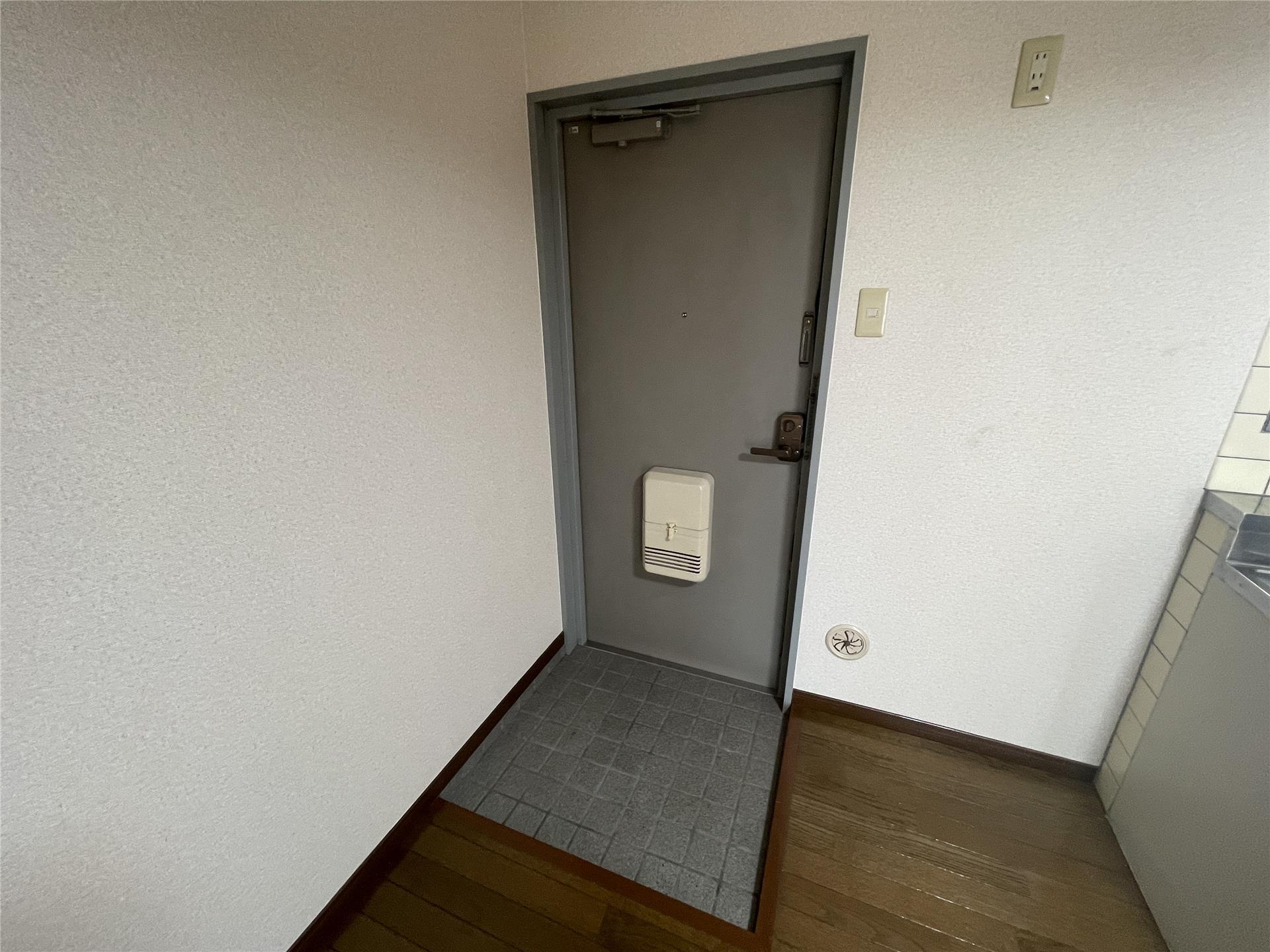 玄関　開放感のある玄関スペース♪