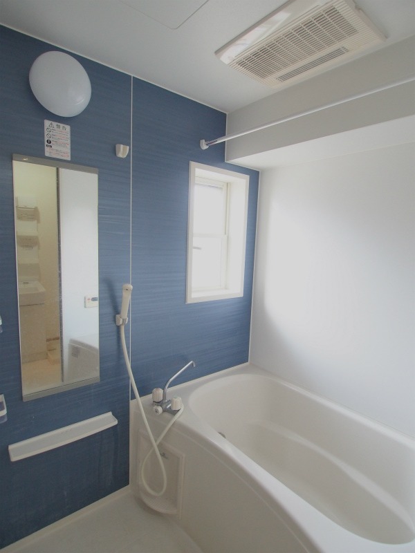 バス・シャワールーム　※反転タイプのお部屋