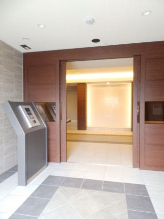 エントランス　毎日通るエントランスはこのようになっています