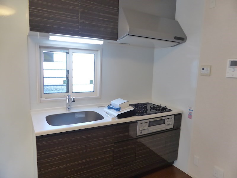 キッチン　同物件別部屋