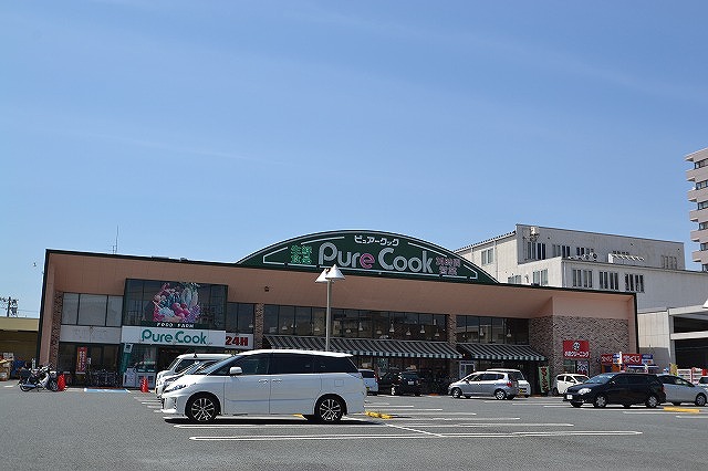 スーパー　ピュアークック観音店（スーパー）まで742m
