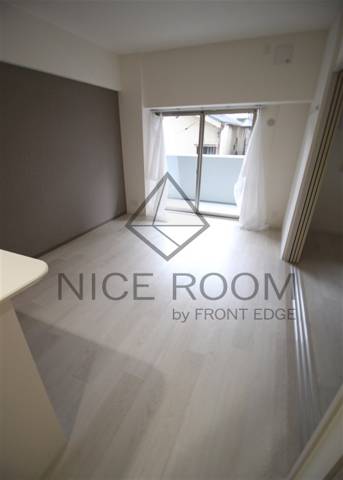 居室・リビング　ウルバーノ イリス　リビング