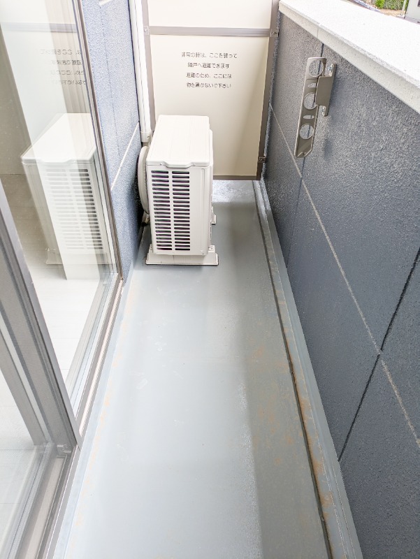 バルコニー　図面と現状に相違がある場合には現状を優先