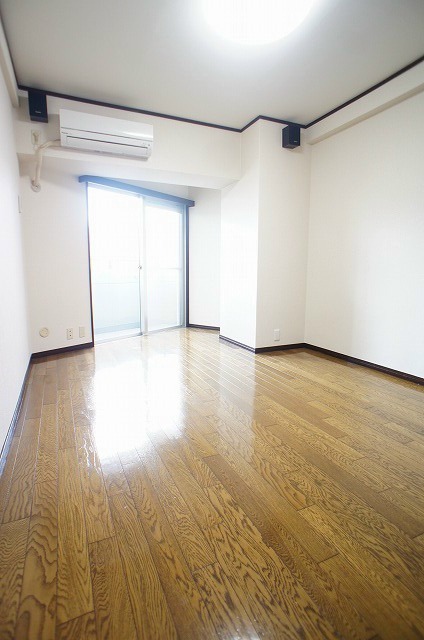 居室・リビング　別号室