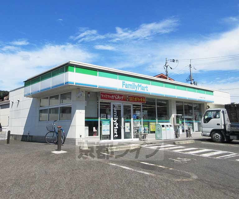コンビニ　ファミリーマート大津神領二丁目店（コンビニ）まで1200m