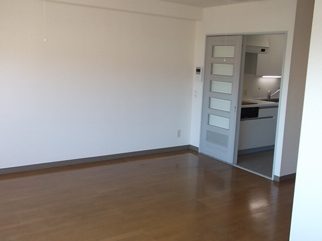 庭　『プロシード甲府』