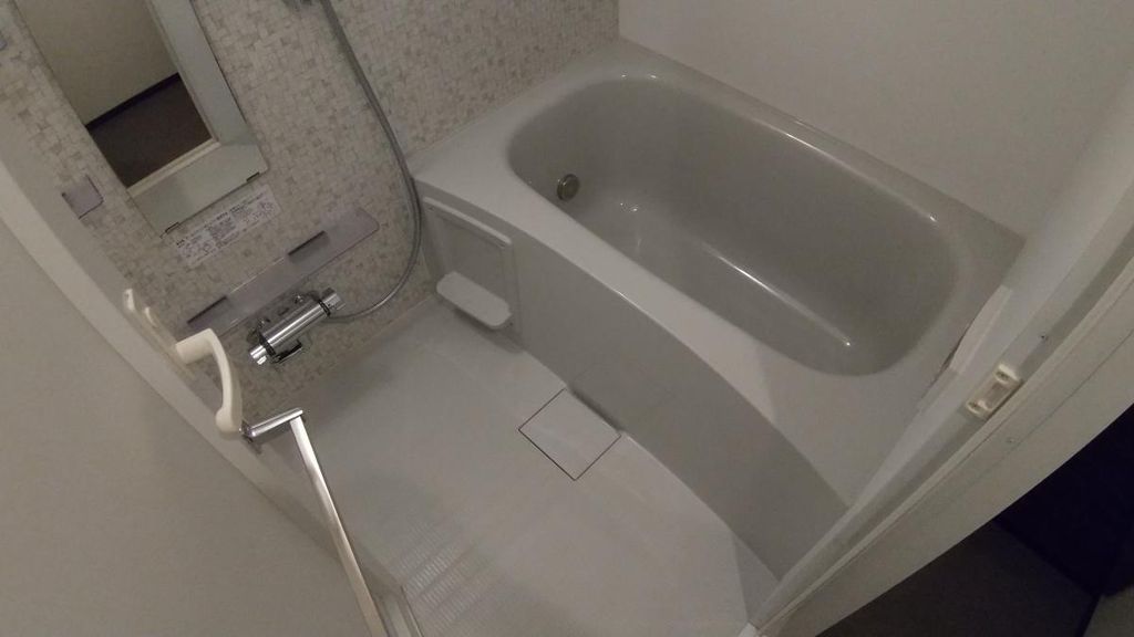 バス・シャワールーム　バス