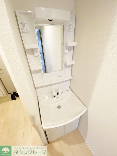 洗面設備　内見の予約先はタウンハウジング新中野店になります★★