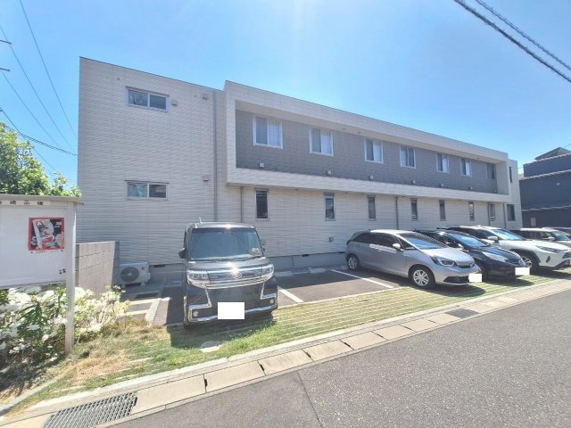 駐車場　車をお持ちの方に嬉しい駐車場付きの物件です