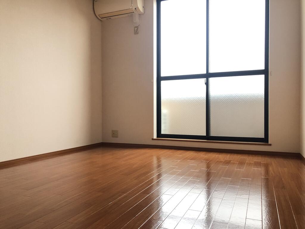 居室・リビング　※反転タイプ参考写真