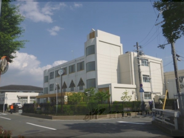 小学校　久我の杜小学校（小学校）まで600m