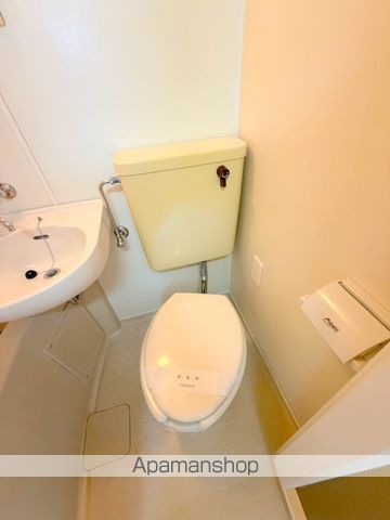 ＪＲ日南線 宮崎駅 徒歩28分 4階建 築42年のトイレ写真