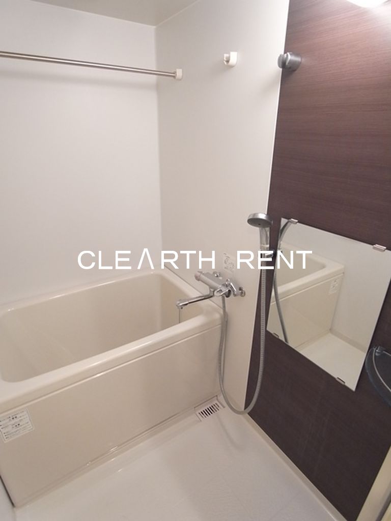 バス・シャワールーム　☆清潔感のあるバスルーム/浴室乾燥機付き