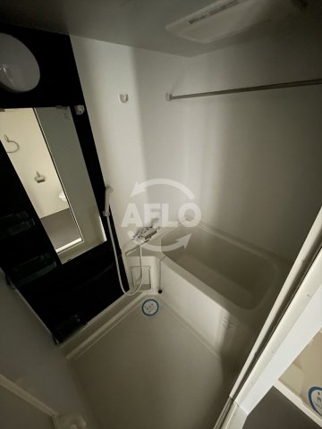 バス・シャワールーム　SERENiTE北浜　浴室