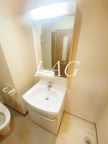 洗面設備　独立洗面台です。