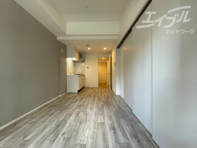 居室・リビング　広めのお部屋になります。